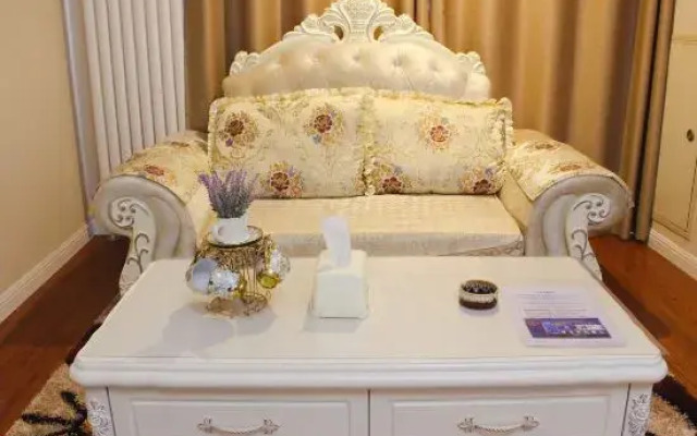 Pengyouquan. Hotel