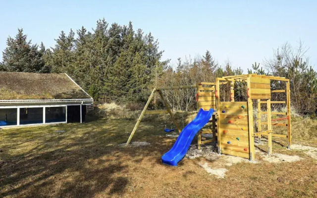 10 Person Holiday Home in Saltum-by Traum