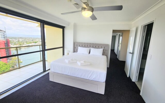 Surfers Hawaiian Holiday Apartments