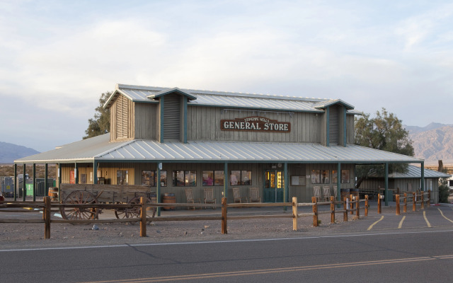 Stovepipe Wells Village Hotel - Inside The Park