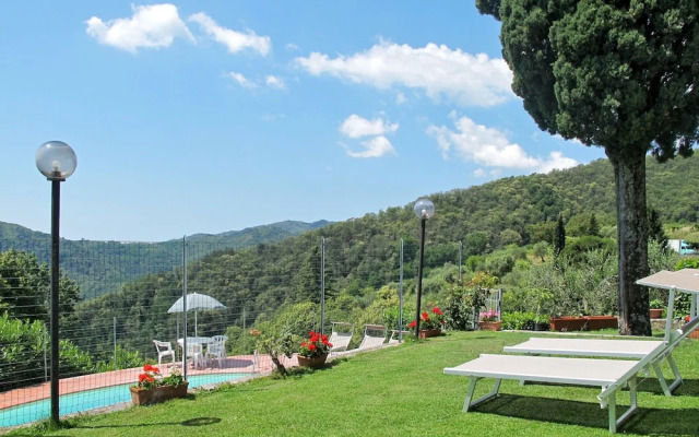 Sara Gello in Gello With 3 Bedrooms and 3 Bathrooms