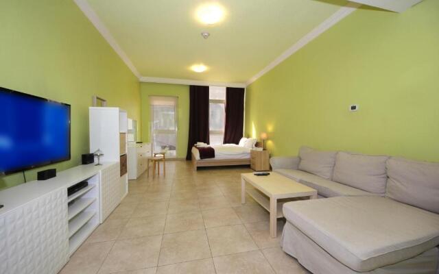 Signature Holiday Homes- Studio Apartment Venetian Tower