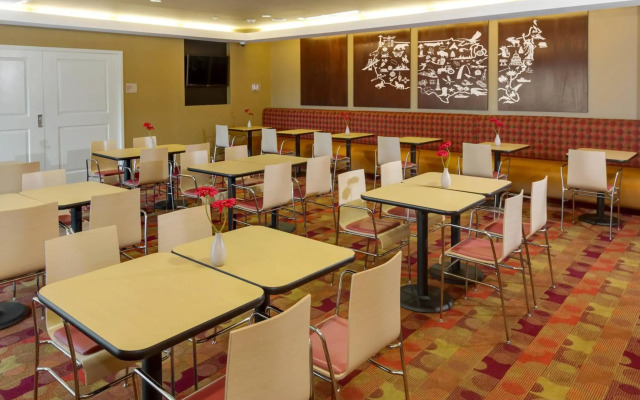 TownePlace Suites Buffalo Airport