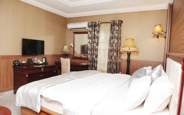R&A City Hotel