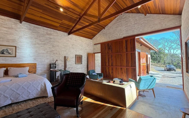 Espetacular casa em Gonçalves - MG 2