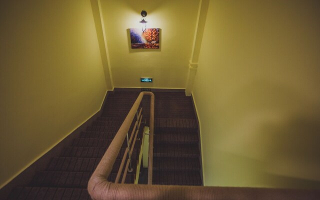 White Horse Times Hotel