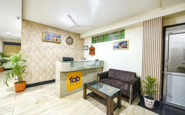Fabhotel Ess Pee Grand