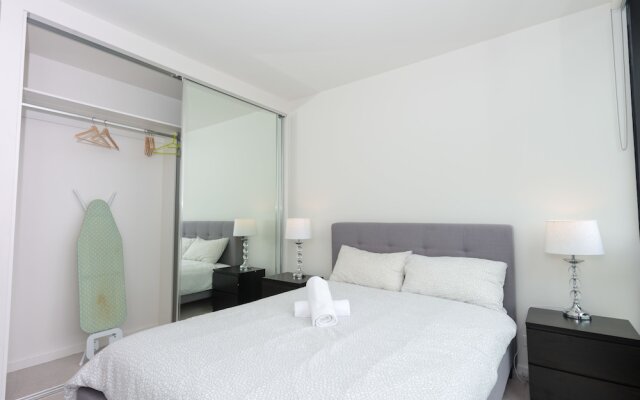 Melbourne CBD Victoria Harbour Short Stay Service Apartments