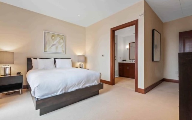 4 Bedroom + Den Luxury Residence at Solaris Residences