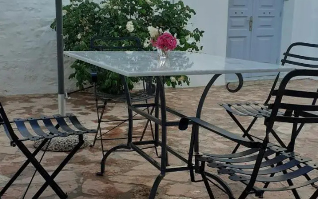 Metochi Athentic Hospitality