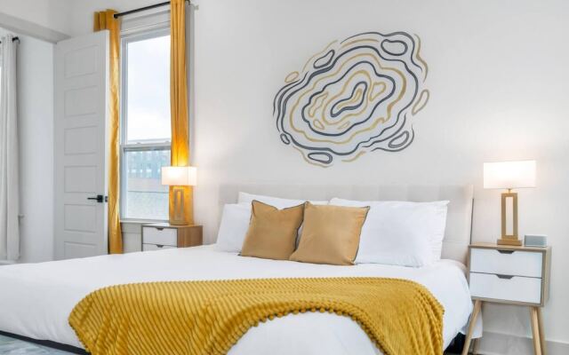 Maison Bleue Luxe Nola Living