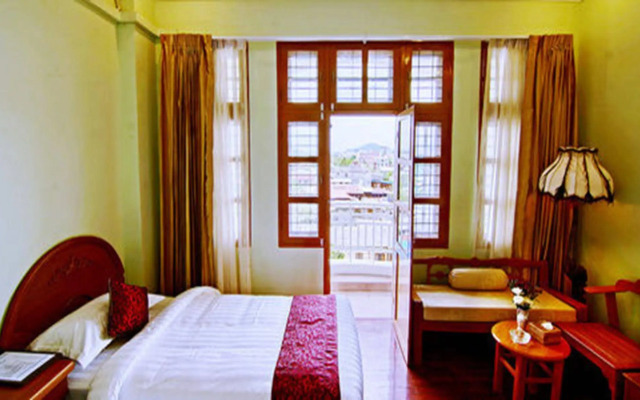 Hotel Dingar