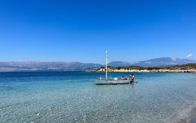 Apollonides Beach Houses 2