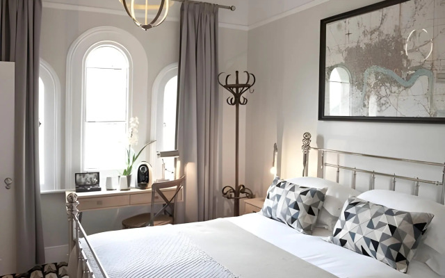 The Warrington Hotel