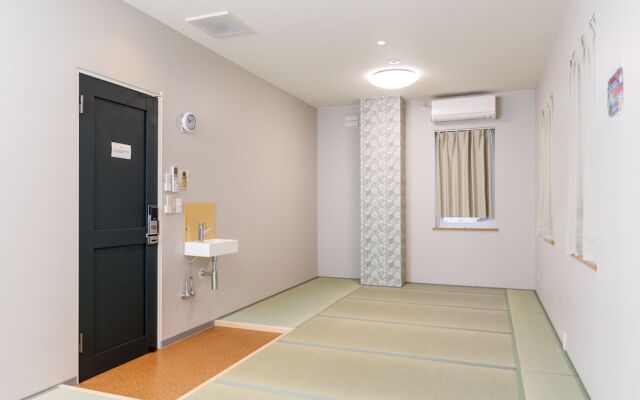 Iyasu Hostel Higashikawa