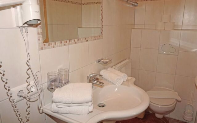 Apartment Ladis Fiss 19152