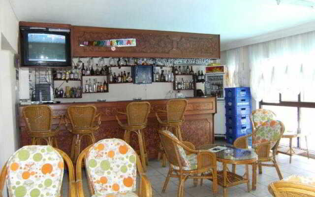 Senaydin Apartments