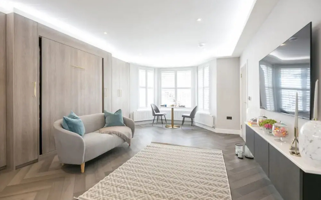 Urban Chic - Nevern