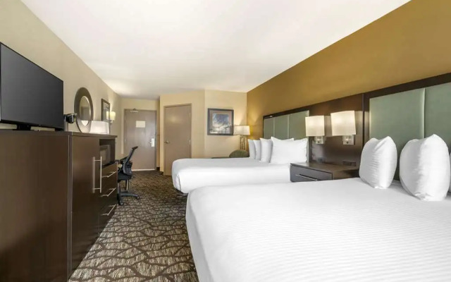 Best Western Plus Oceanside Palms Hotel