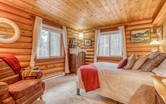 Sweet Log Cabin