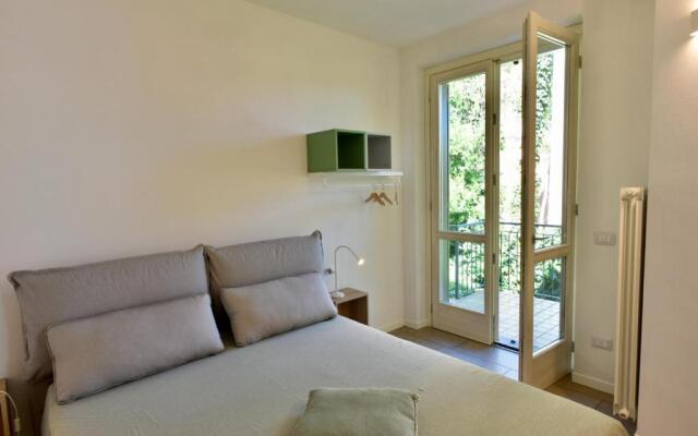 Italian Vacation Homes - La Petite Maison du Lac