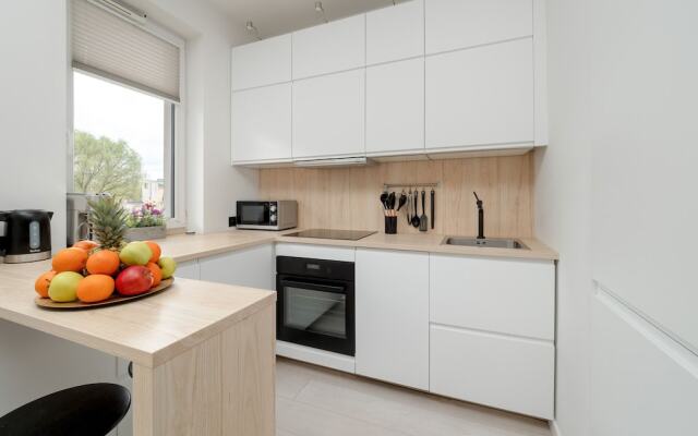 Łąkowa Apartment Łódź by Renters