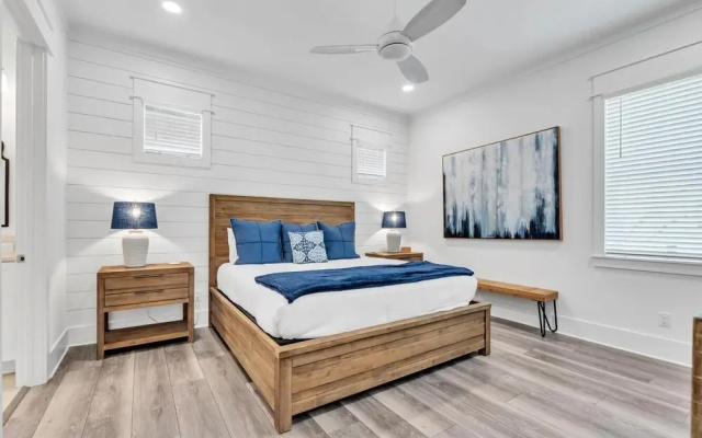 Casita Grayton