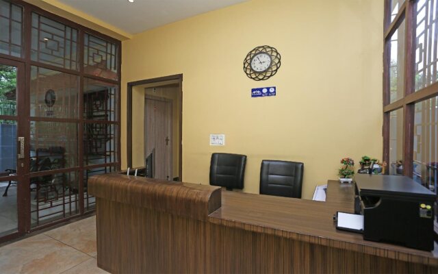 FabHotel Nest