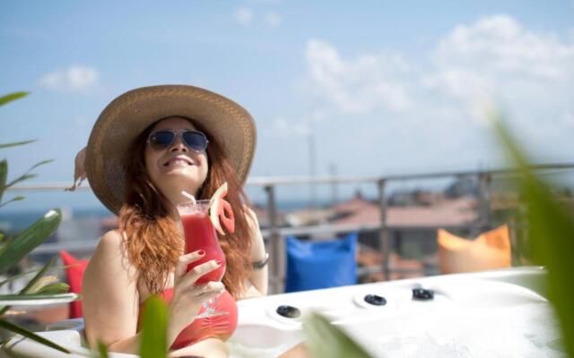 ZEN Rooms Kuta Square Mall