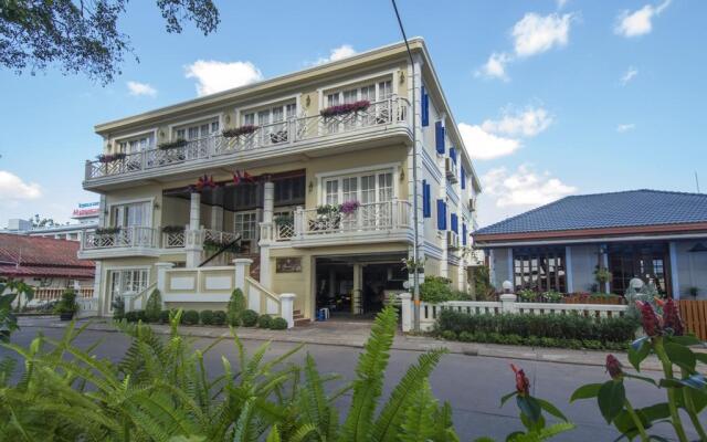 Le Bouton D'or Boutique Hotel