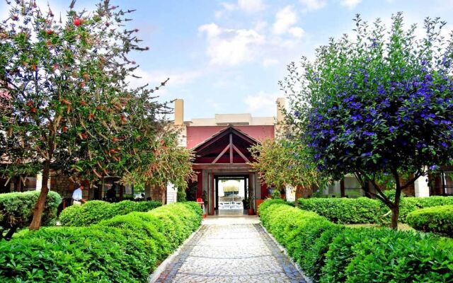 Tiana Beach Resort - All Inclusive