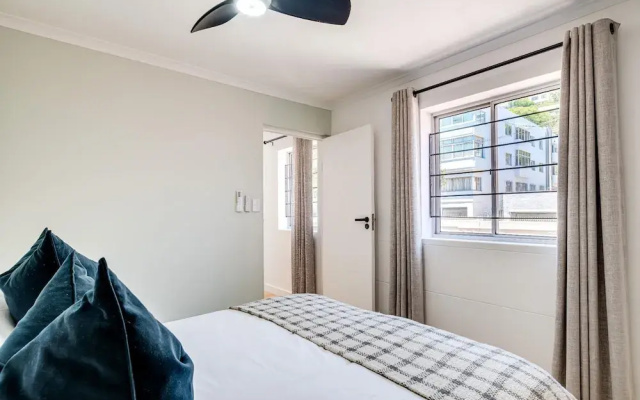 Green Point Modern 2bed Apartment Azura Atlantic