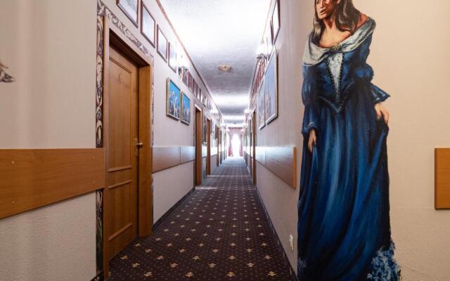 Hotel Trylogia