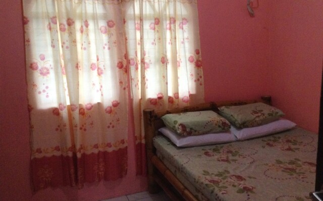 Czarina Transient House