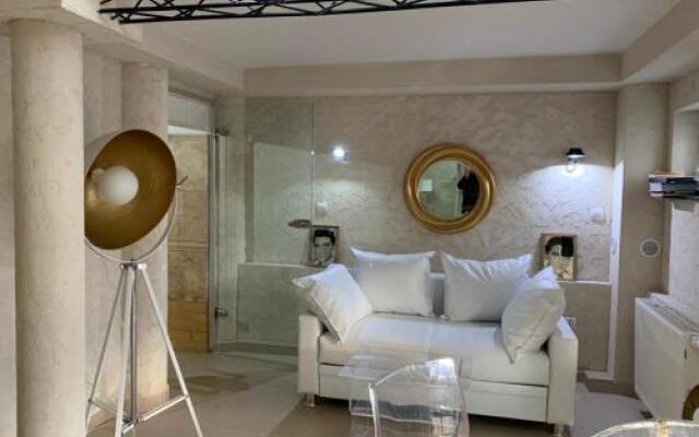 Hollywood Studio Apartments " Traum Fabrik "