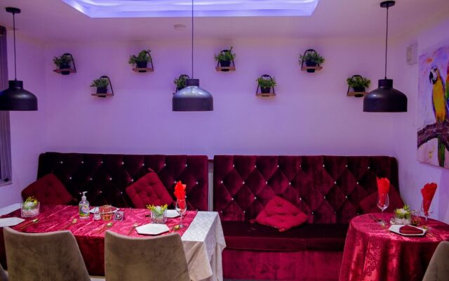 Proof Lounge Hotel