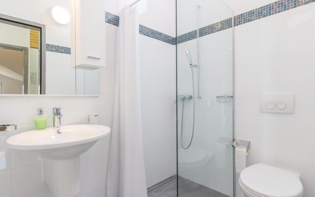 Nice Home in Funtana With Wifi and 3 Bedrooms