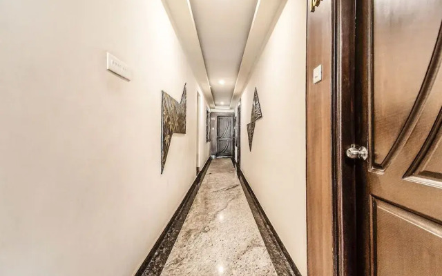 OYO 4324 Hotel Emerald Manor