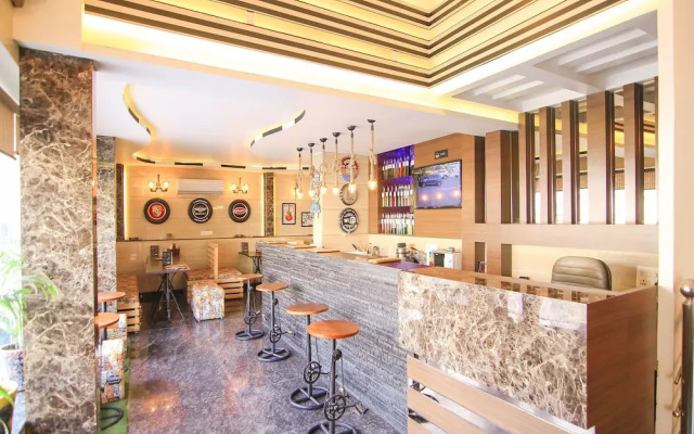 OYO 3232 Royal Inn