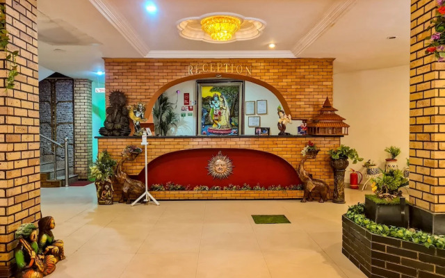 OYO 13836 Hotel Manu Vatika