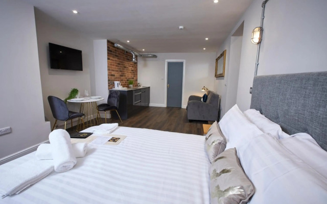 Three Cranes Serviced Apartments