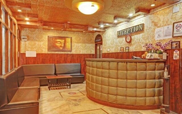 Fabhotel Meylong Hills
