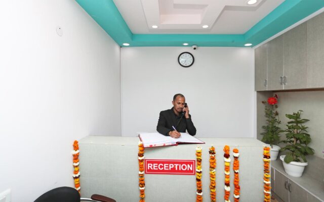 Acclaim By OYO Rooms