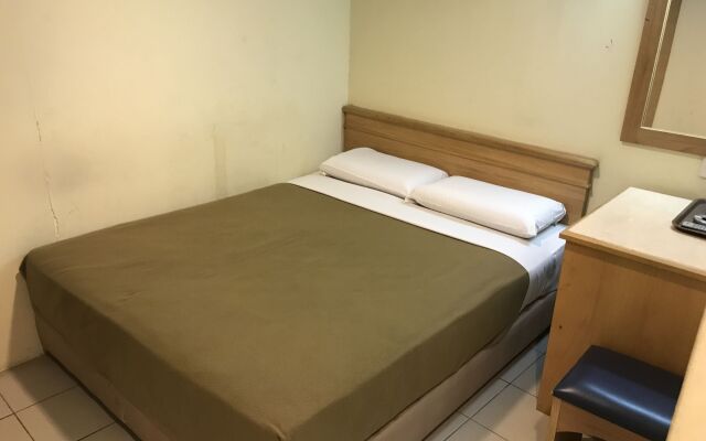 Tang City Hotel, Petaling Street, Merdeka PNB 118 Tower