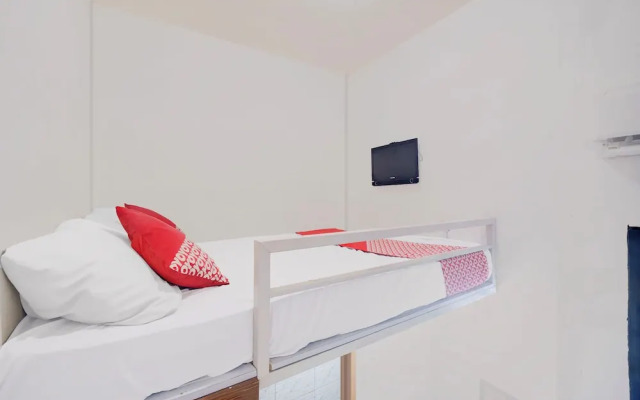 OYO 94502 Helloroom Bangka