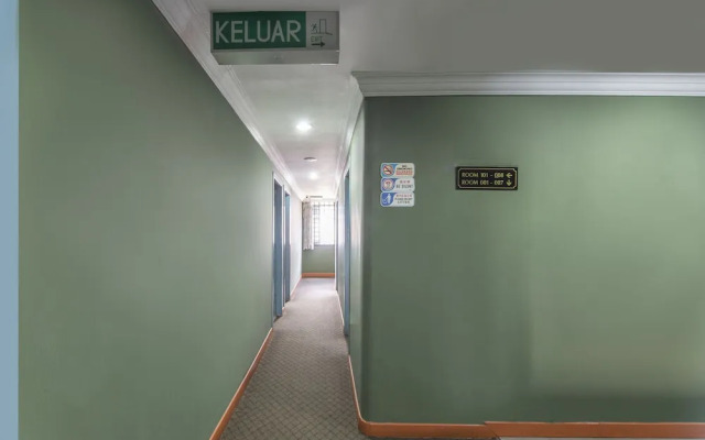 OYO 90417 Apollo Hotel