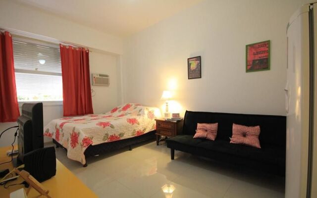 GoHouse - Apartamento Ferreira 311 - Rua Sá Ferreira, Copaca