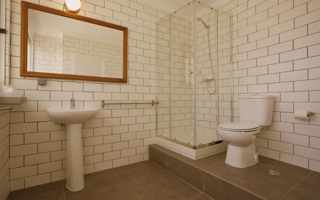 Amar Hostel, Suites & Surf Camp