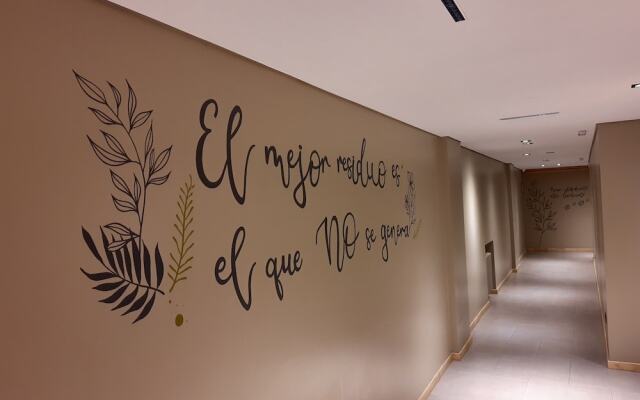 Hotel Ecomax