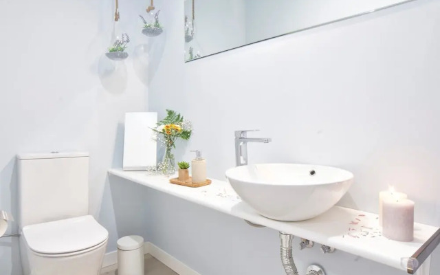 Serene hideaway in the heart of vibrant Santa Cruz